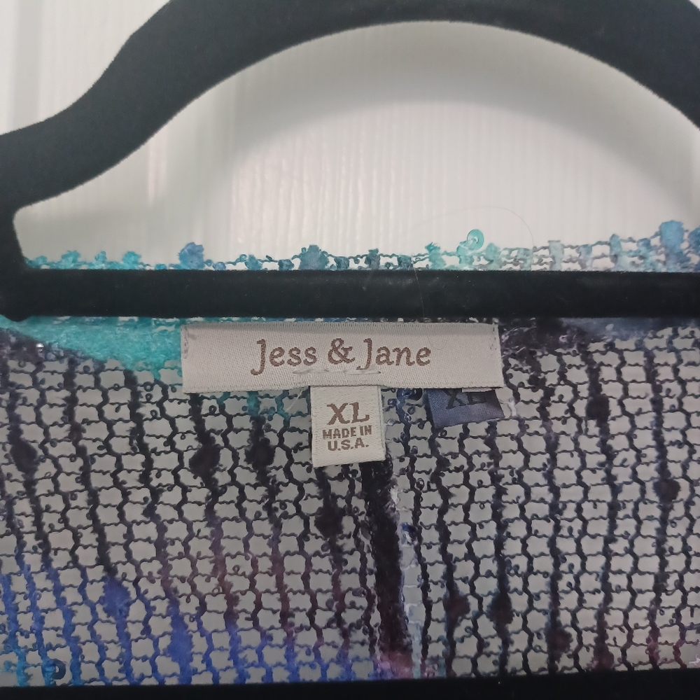 Jess & Jane Mesh Overlay Top - Picture 4 of 4